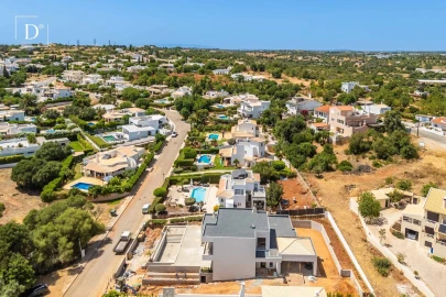 Moradia T3 para Venda em Albufeira e Olhos de Água