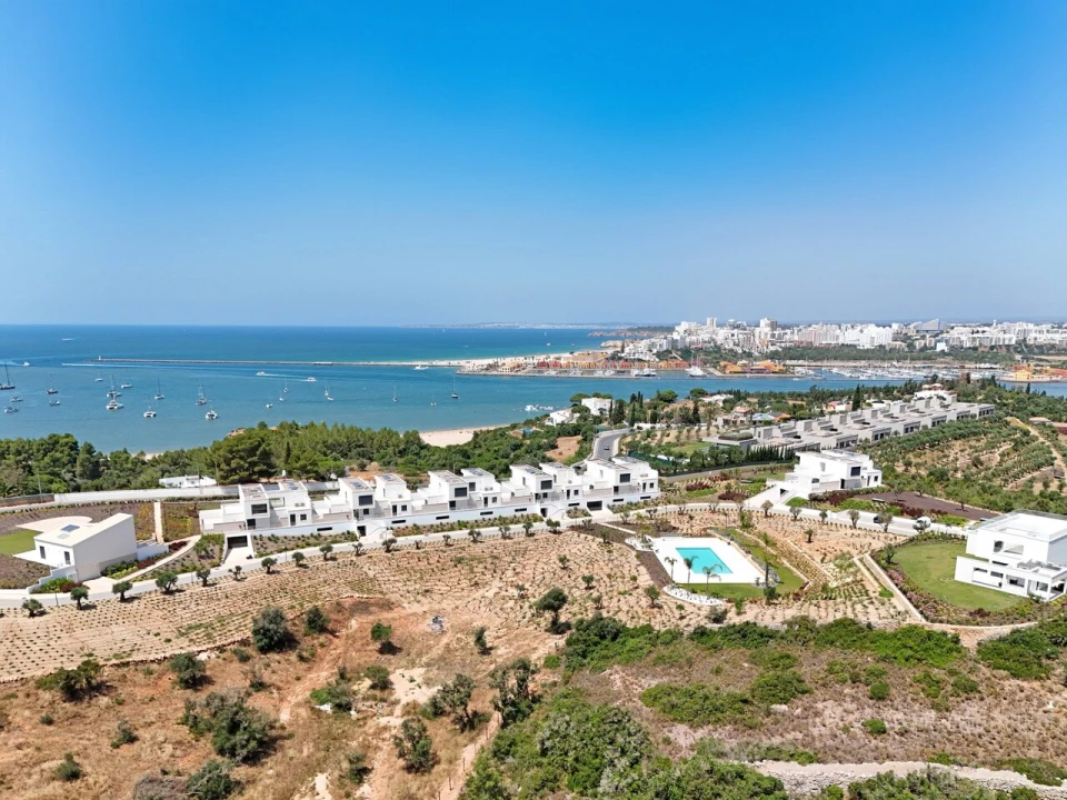 Moradia T3 para Venda em Ferragudo Foto 1