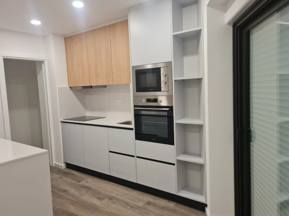 Apartamento T2 para Venda em São João da Madeira Foto 1
