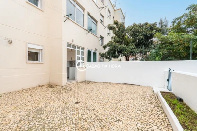 Apartamento T1 para Arrendamento em Campolide