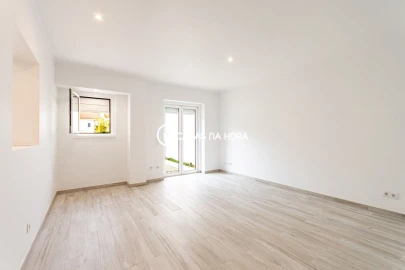 Apartamento T1 para Arrendamento em Campolide