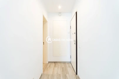 Apartamento T1 para Arrendamento em Campolide