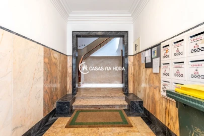Apartamento T1 para Arrendamento em Campolide