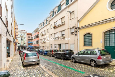 Apartamento T1 para Arrendamento em Campolide