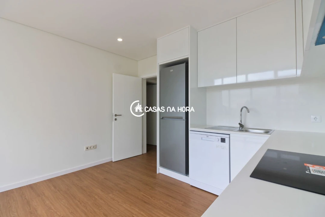 Apartamento T1 para Arrendamento em O. Azeméis, Riba-Ul, Ul, Macinhata Seixa, Madail Foto 10