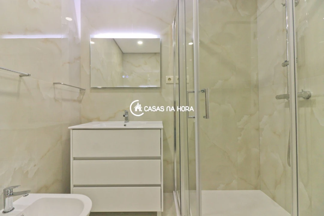 Apartamento T1 para Arrendamento em O. Azeméis, Riba-Ul, Ul, Macinhata Seixa, Madail Foto 15