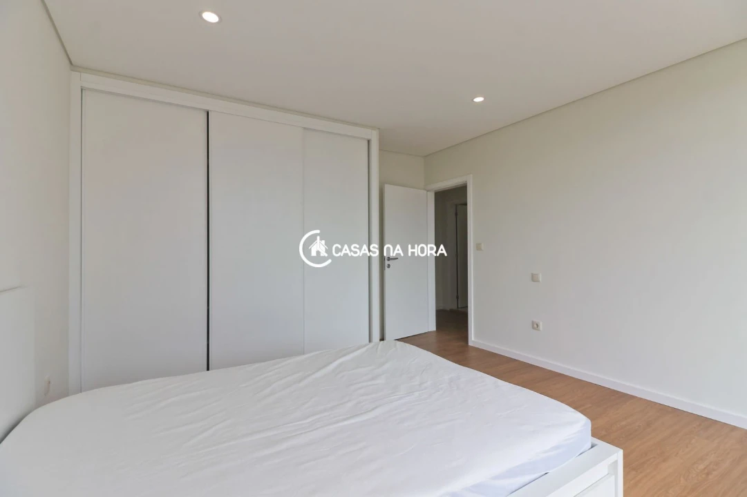 Apartamento T1 para Arrendamento em O. Azeméis, Riba-Ul, Ul, Macinhata Seixa, Madail Foto 17