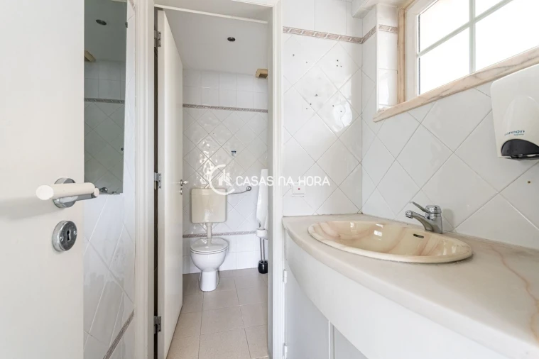 Apartamento T2 para Venda em Alcabideche Foto 10
