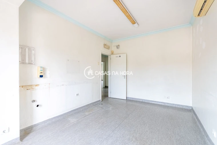Apartamento T2 para Venda em Alcabideche Foto 17