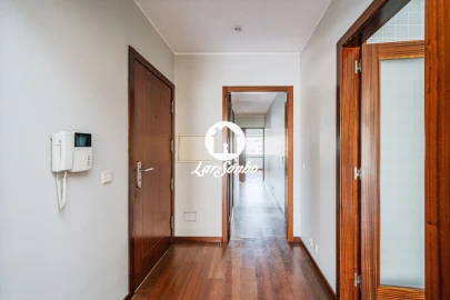 Apartamento T2 para Venda em Cidade da Maia