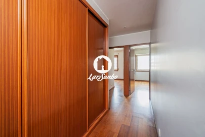 Apartamento T2 para Venda em Cidade da Maia