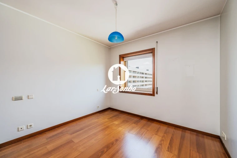 Apartamento T2 para Venda em Cidade da Maia Foto 4