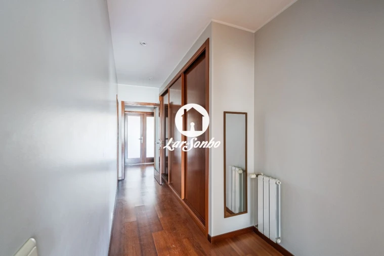 Apartamento T2 para Venda em Cidade da Maia Foto 17