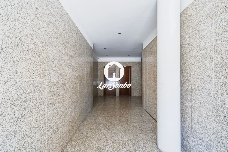 Apartamento T2 para Venda em Cidade da Maia Foto 19