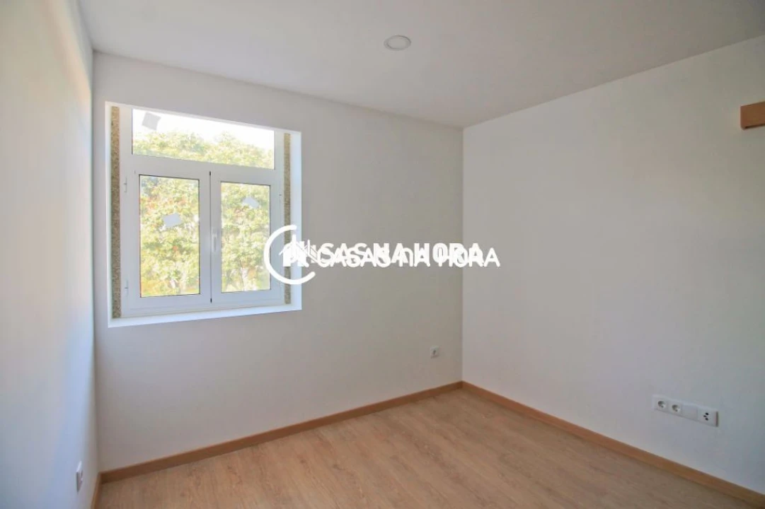 Apartamento T1 para Arrendamento em Aldoar, Foz do Douro e Nevogilde Foto 5