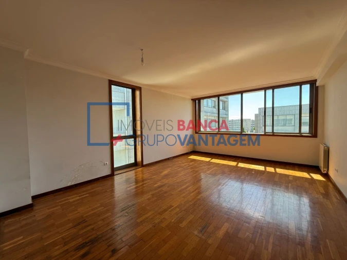 Apartamento T2 para Venda em Moreira Foto 3