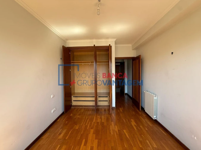 Apartamento T2 para Venda em Moreira Foto 13