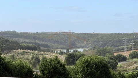 Moradia T4 para Venda em Atouguia da Baleia