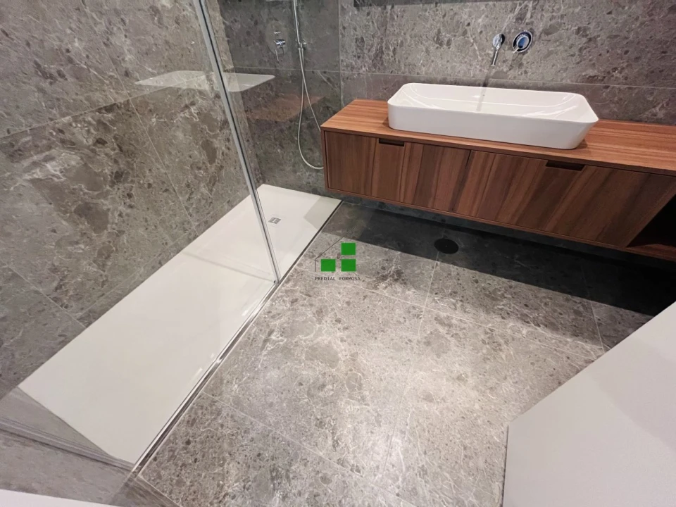 Apartamento T4 para Venda em Cidade da Maia Foto 15