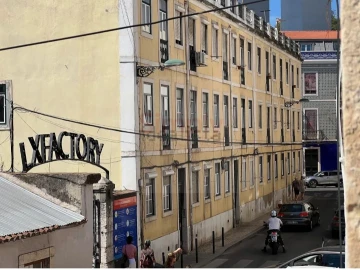 Loja para Arrendamento em Alcantara
