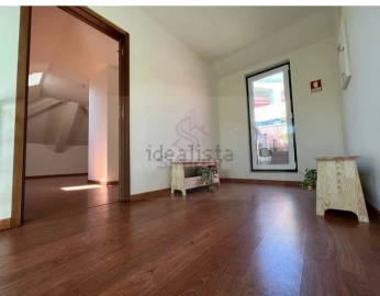 Loja para Arrendamento em Alcantara