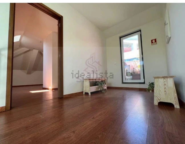 Loja para Arrendamento em Alcantara Foto 3