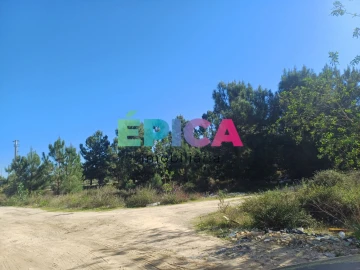 Terreno para Venda em Seixal, Arrentela e Aldeia de Paio Pires