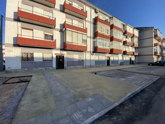 Apartamento T2 para Venda em Amora Foto 21