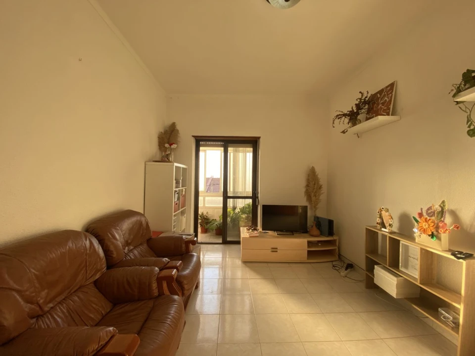 Apartamento T2 para Venda em Amora Foto 1