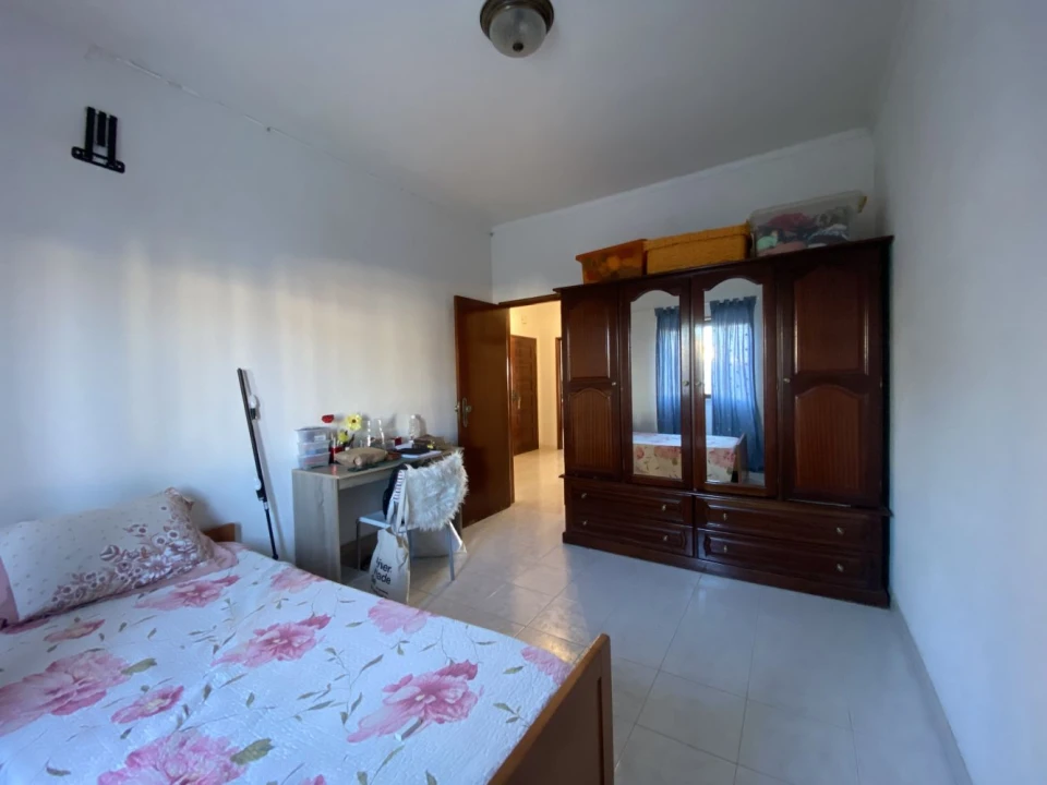 Apartamento T2 para Venda em Amora Foto 12