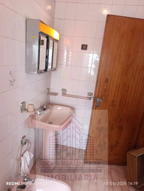 Moradia T3 para Venda em Nogueira do Cravo