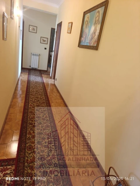 Moradia T3 para Venda em Nogueira do Cravo