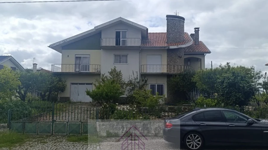 Moradia T3 para Venda em Nogueira do Cravo