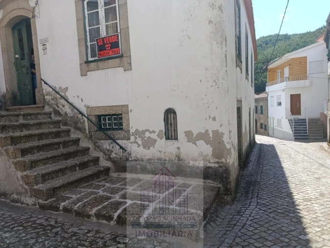 Moradia T10 para Venda em Sandomil Foto 22