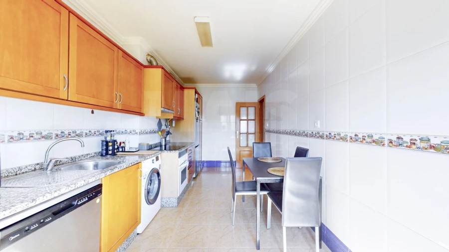Apartamento T2 para Venda em Carregado e Cadafais Foto 5