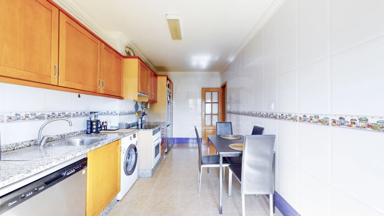 Apartamento T2 para Venda em Carregado e Cadafais Foto 5