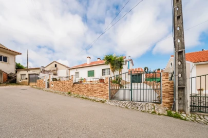 Moradia T3 para Venda em Nadadouro