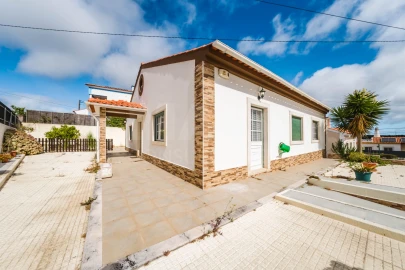 Moradia T3 para Venda em Nadadouro