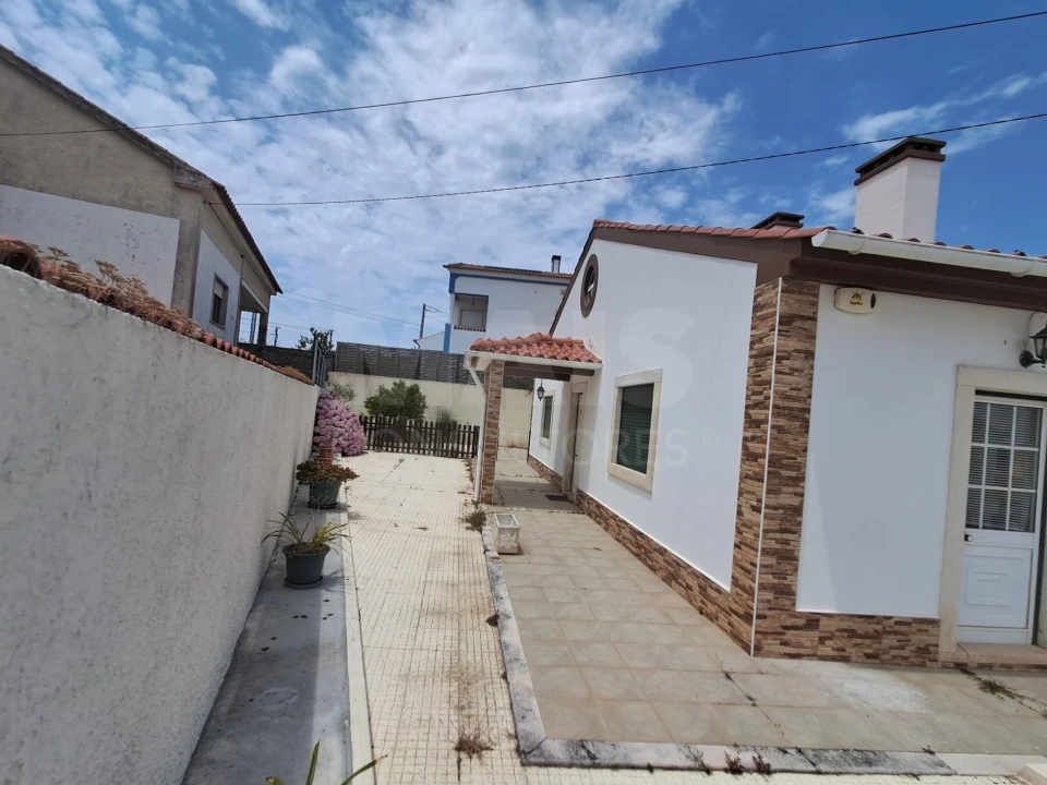 Moradia T3 para Venda em Nadadouro Foto 2