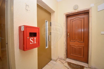 Apartamento T2 para Venda em Cacém e São Marcos