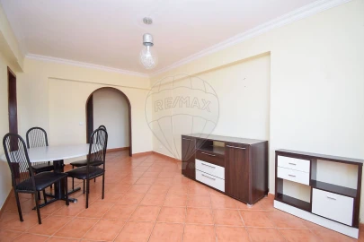 Apartamento T2 para Venda em Cacém e São Marcos