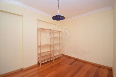 Apartamento T2 para Venda em Cacém e São Marcos