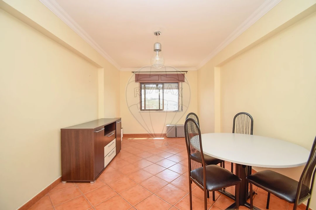 Apartamento T2 para Venda em Cacém e São Marcos Foto 20