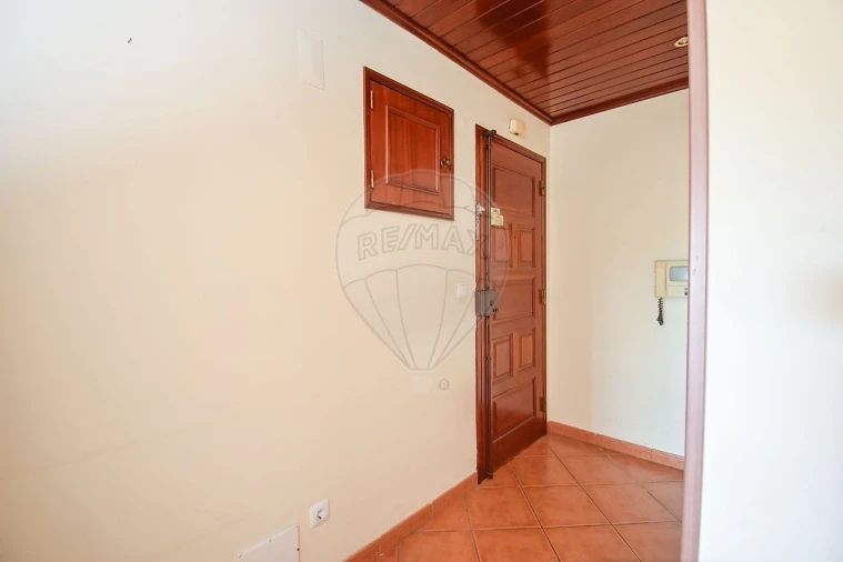 Apartamento T2 para Venda em Cacém e São Marcos Foto 24