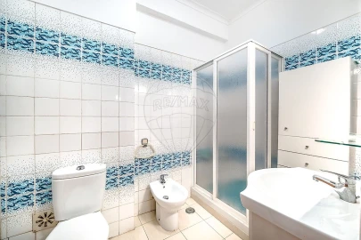Apartamento T2 para Venda em Agualva e Mira-Sintra