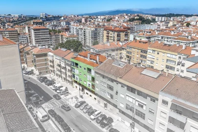 Apartamento T2 para Venda em Agualva e Mira-Sintra