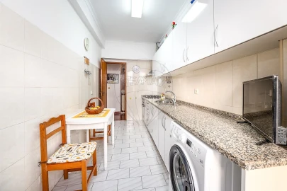 Apartamento T2 para Venda em Agualva e Mira-Sintra