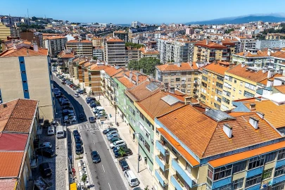 Apartamento T2 para Venda em Agualva e Mira-Sintra
