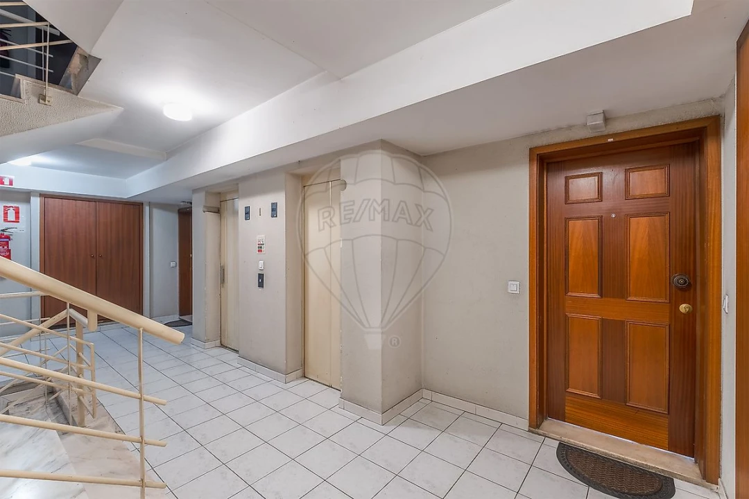 Apartamento T3 para Venda em São João da Madeira Foto 3