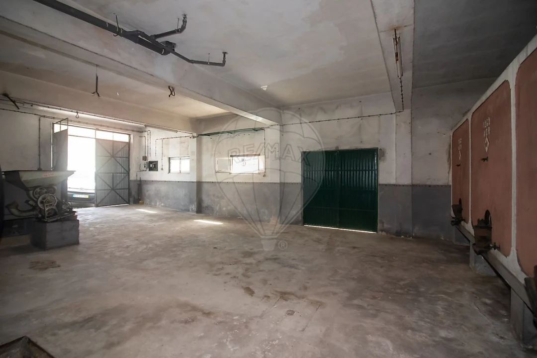 Armazém para Venda em Carregado e Cadafais Foto 9